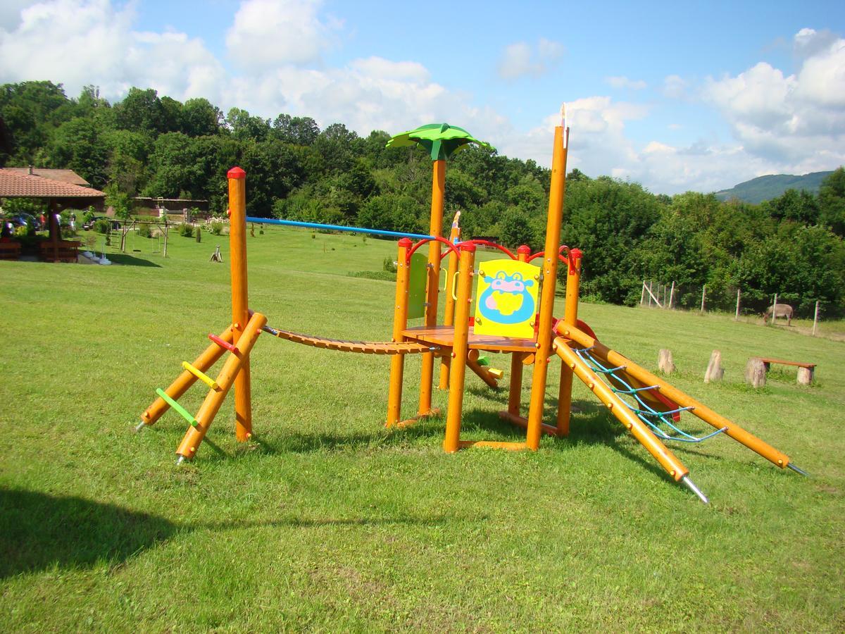 מלון Shilkovtsi Complex Pristan In The Mountain מראה חיצוני תמונה