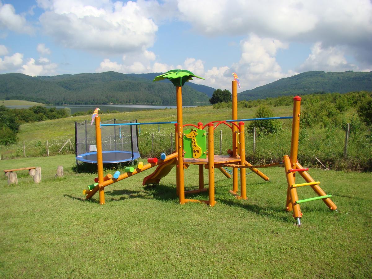 מלון Shilkovtsi Complex Pristan In The Mountain מראה חיצוני תמונה